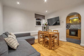 Grove Retreat 1 Bed Steps from Ladbroke Station